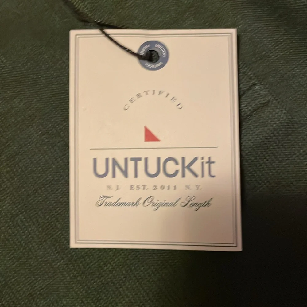 NWT long sleeve green Untuckit shirt sz large - Picture 3 of 4